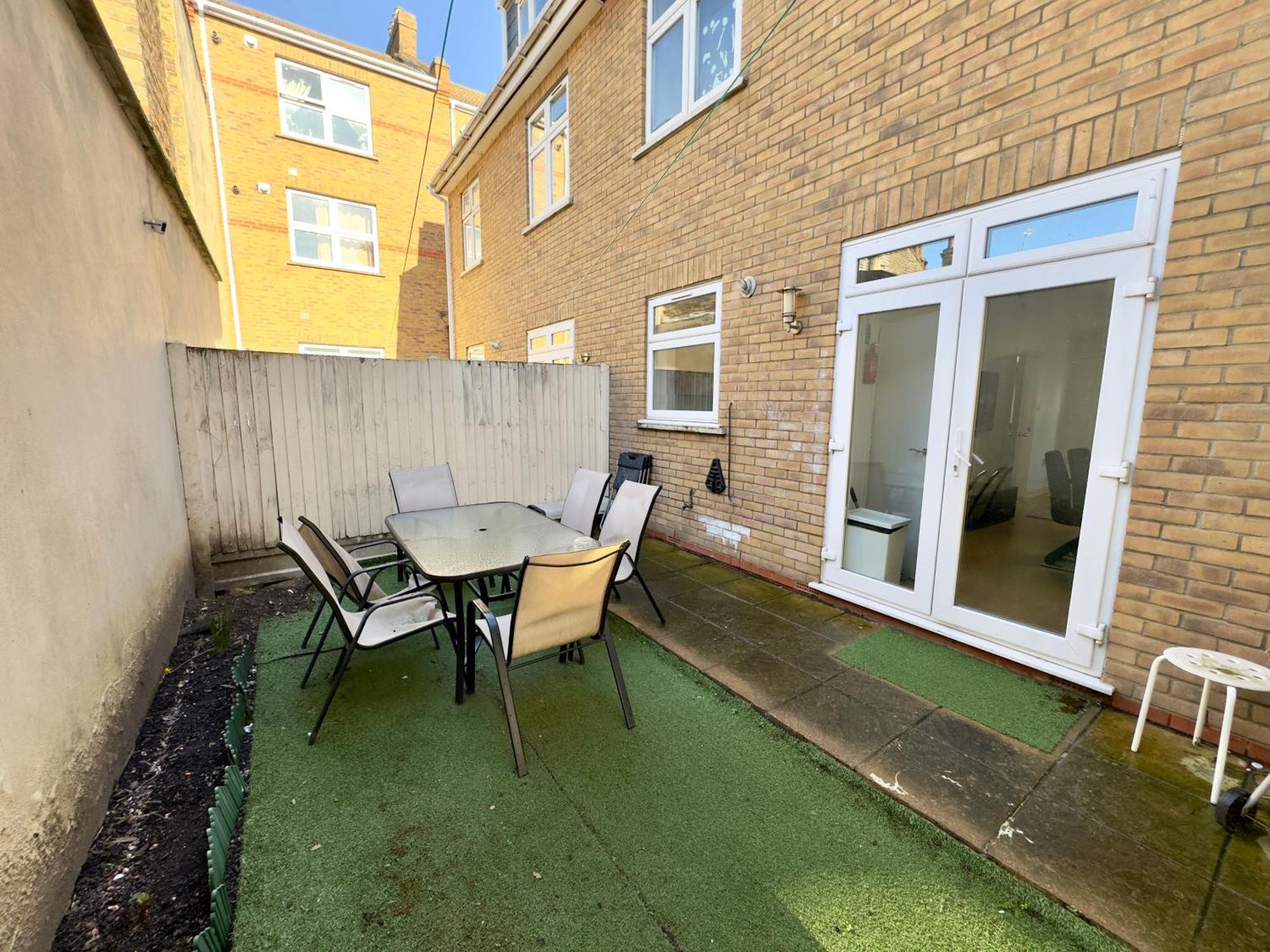 London 3 Bedrooms 3 Bathrooms Spacious House, Reception, Kitchen, Garden, Parking Kültér fotó